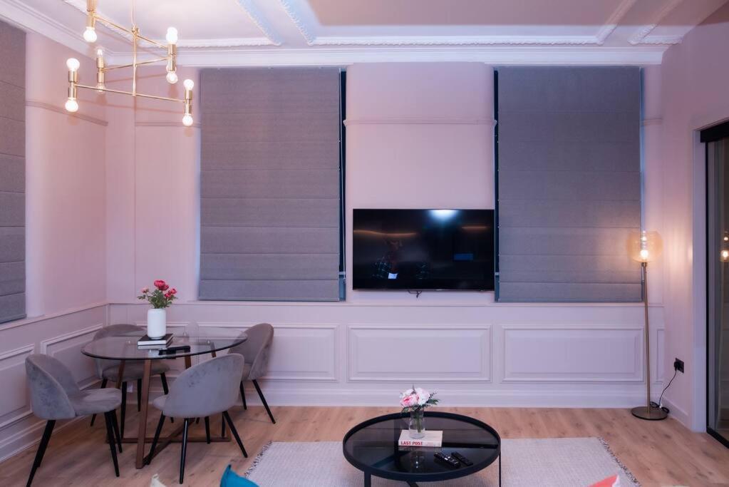 Luxurious Stunning 2Bedroom Apartment Manchester Exterior photo